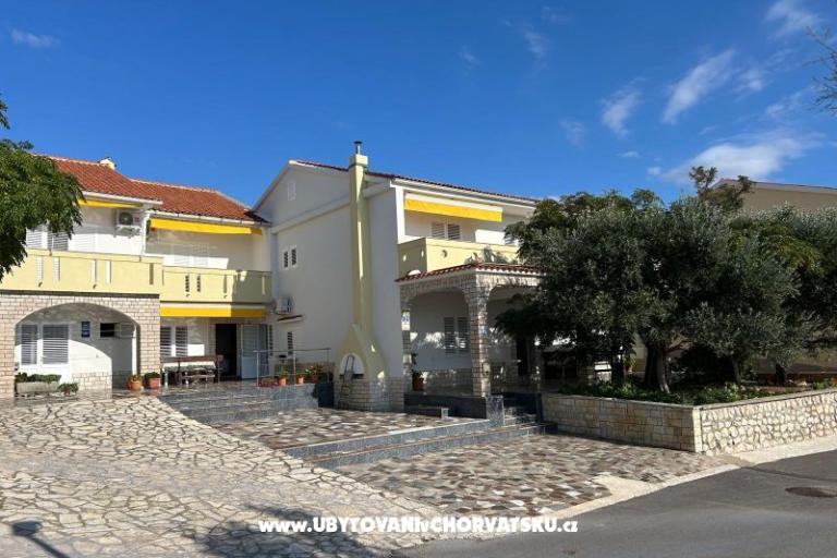 Apartmaji Iva i Mirjana – foto 13