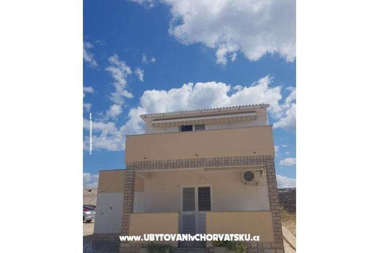 Apartmaji Iva i Mirjana – foto 2