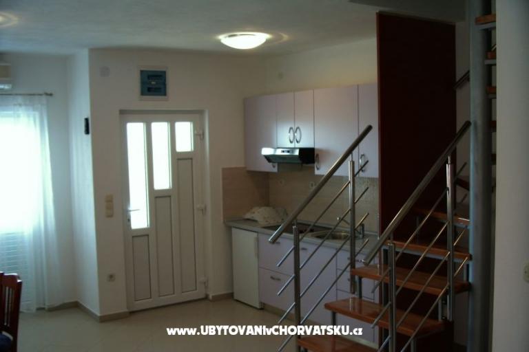 Apartmaji IVA(iza kampa) – foto 12