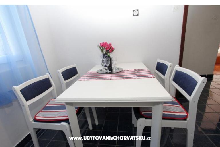 Apartmaji Mija – foto 11