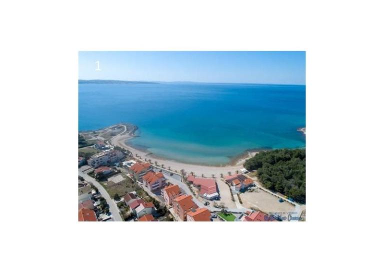 Apartma z bazenom and jacuzzi – foto 15