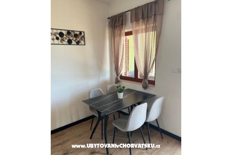Apartmaji Lucija – foto 7
