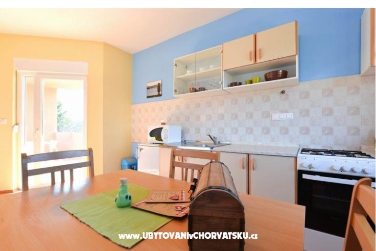 Apartmaji Paklina – foto 11