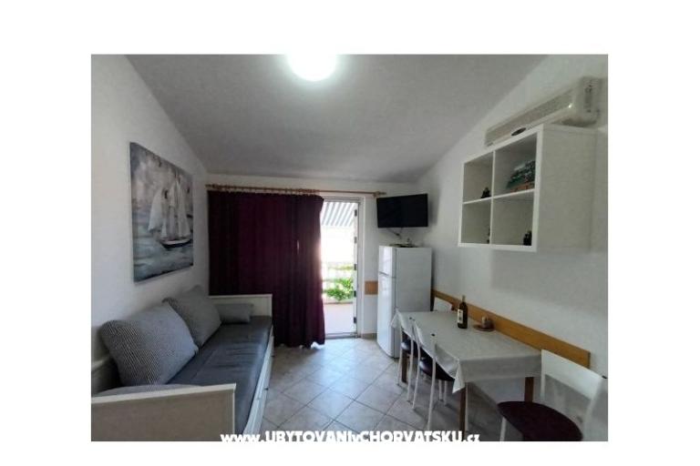 Apartmaji Bosi i Goli – foto 26
