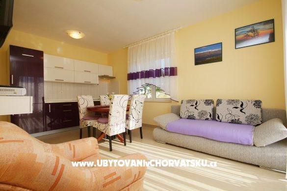 Apartmaji Mirjana*** – foto 15