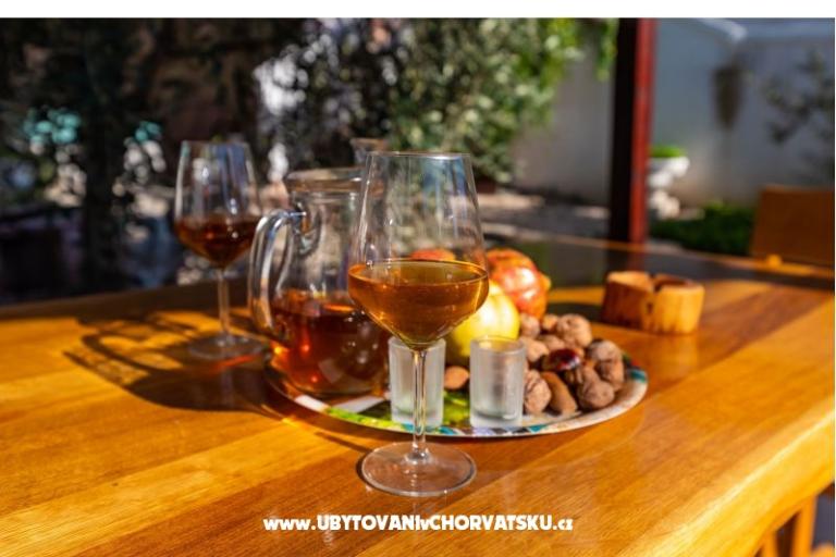 Apartmaji Bistra – foto 11