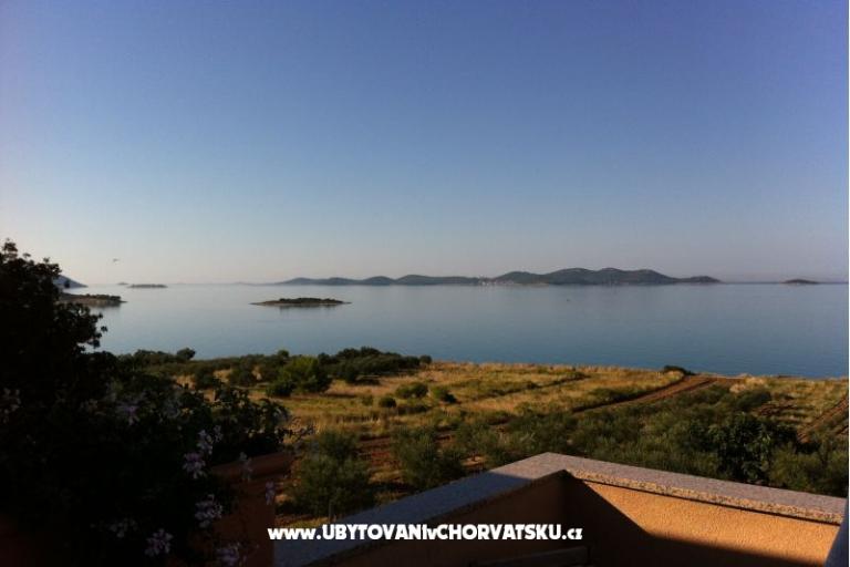 Apartmaji Ivan i Zeljka Pakostane – foto 17