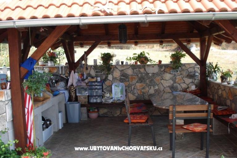 Apartmaji Ivan i Zeljka Pakostane – foto 18