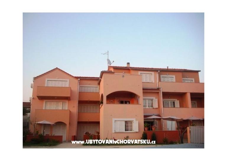 Apartmaji Ivan i Zeljka Pakostane – foto 9