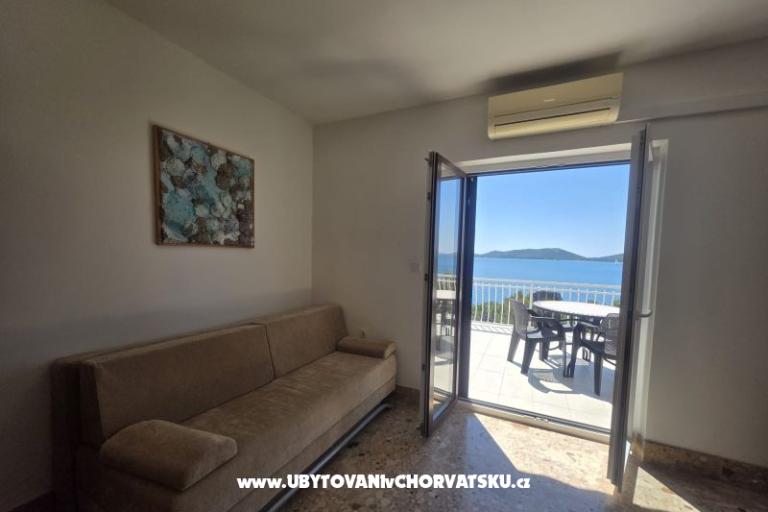 Apartmaji Nakić – foto 28