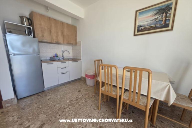 Apartmaji Nakić – foto 7