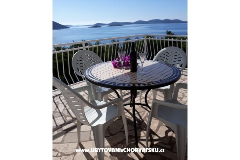 Apartmaji Nakić – foto 9