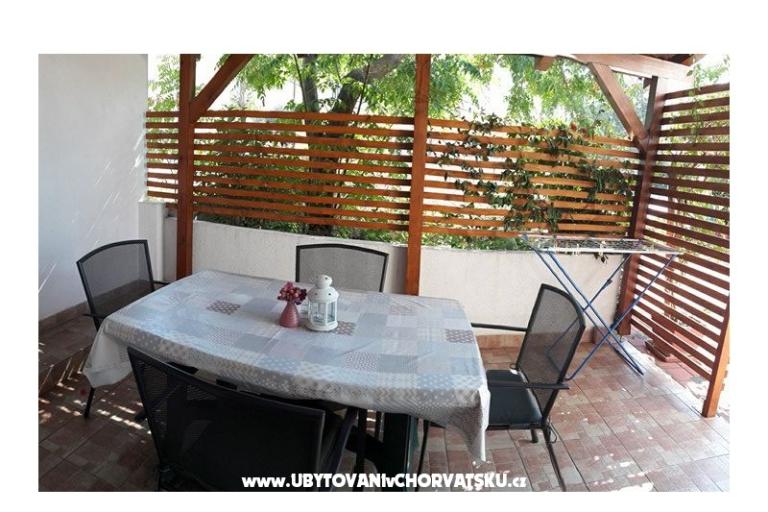 Apartmaji Tina Pakoštane – foto 11