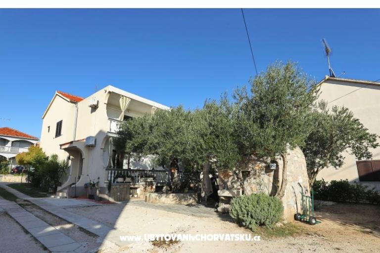 Pakoštane Apartmaji Ana – foto 13