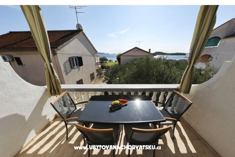 Pakoštane Apartmaji Ana – foto 21