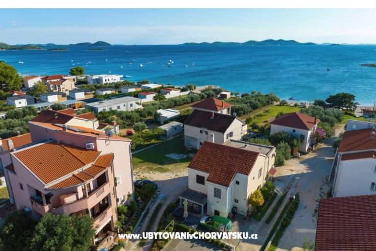 Pakoštane Apartmaji Ana – foto 7