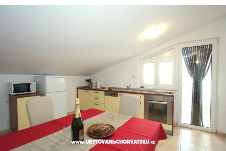 Pakoštane Apartmaji Di-Ana – foto 14