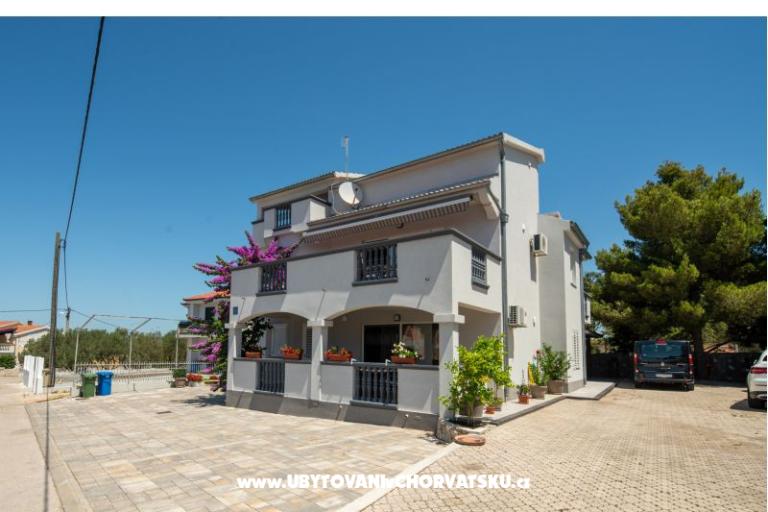 Pakoštane Apartmaji Di-Ana – foto 18