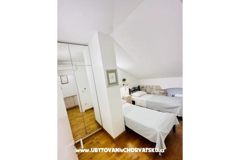 Stona hiša Pakostane – foto 7