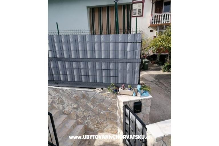 Apartmaji Marija-Tkon – foto 8