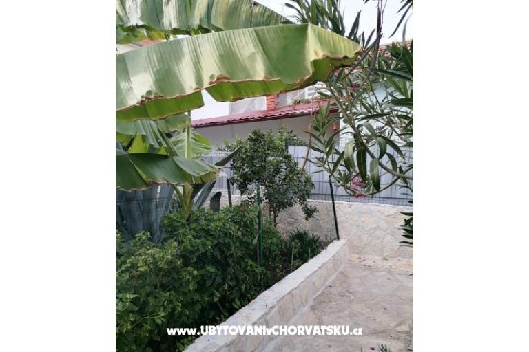 Apartmaji Marija-Tkon – foto 9