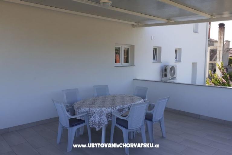 Apartmaji Alicia – foto 8