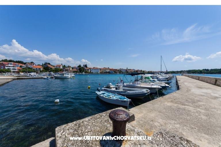 Apartmaji Ivanka – foto 15