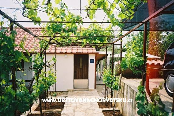 Apartmaji Mandaric – foto 10