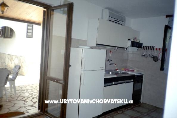 Apartmaji Mandaric – foto 13