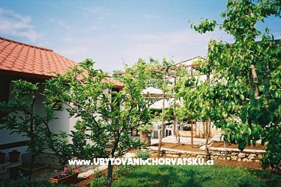 Apartmaji Mandaric – foto 7