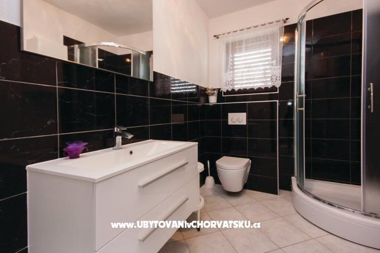 Apartmaji Andrijana Pirovac – foto 4
