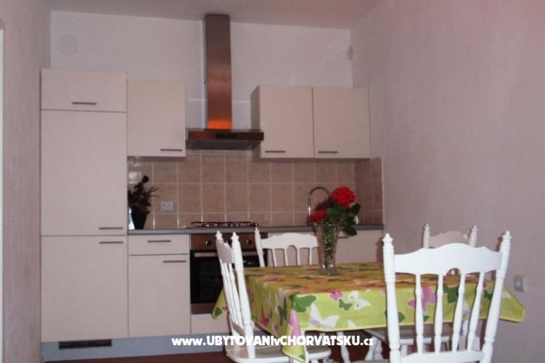 Apartmaji Zora – foto 13