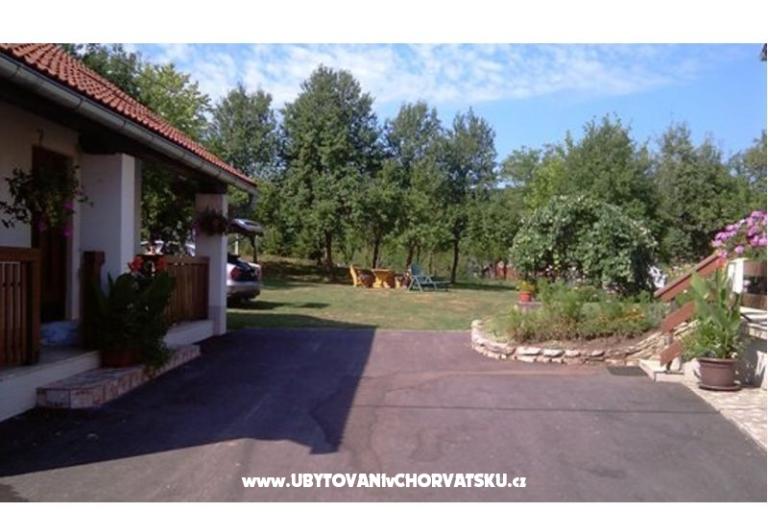 Hiša Family Dukic – foto 10