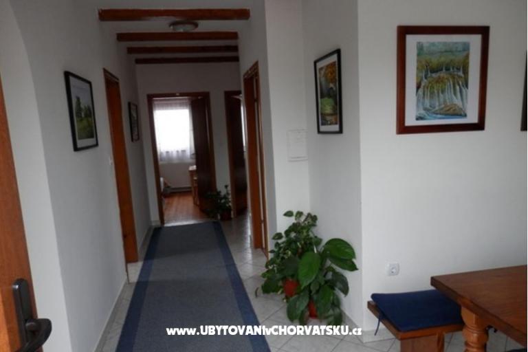 Hiša Family Dukic – foto 16