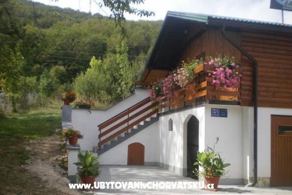 Hiša Omorika – foto 2