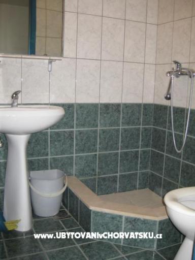 Apartmaji Flora – foto 4
