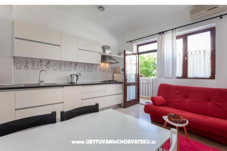 Apartmaji Holiday – foto 6