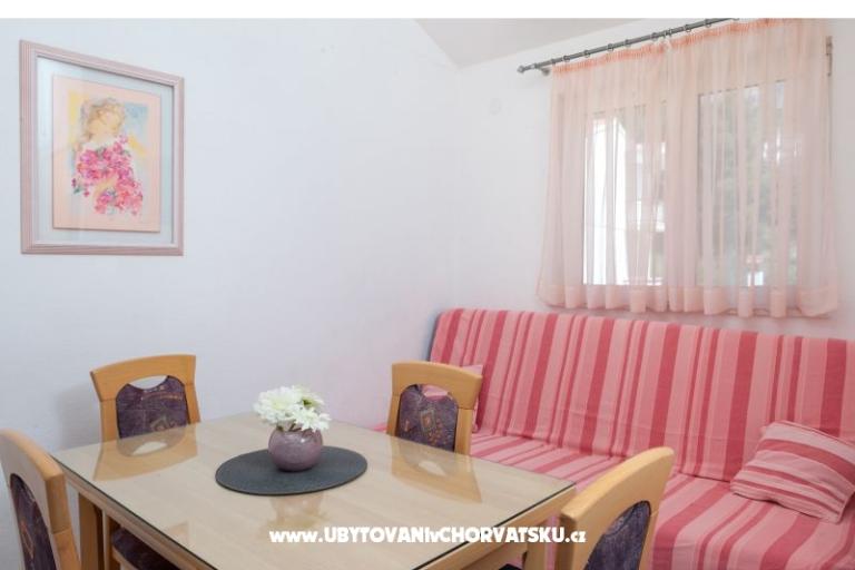 Apartmaji Ane – foto 18