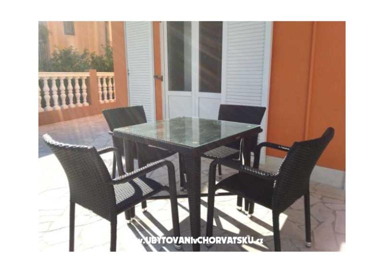 Apartmaji ORANGE – foto 14