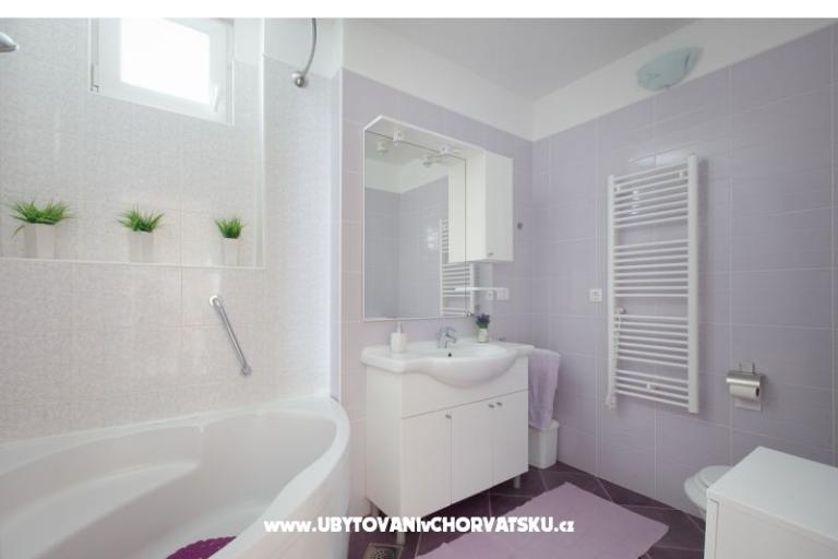 Apartmaji MARINA - Villa NEDIKA – foto 10