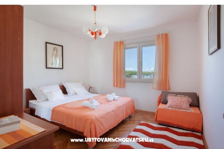 Apartmaji MARINA - Villa NEDIKA – foto 14