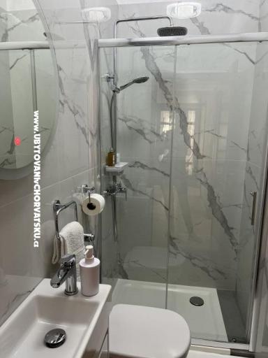 Beachfront Apartma Marin – foto 12