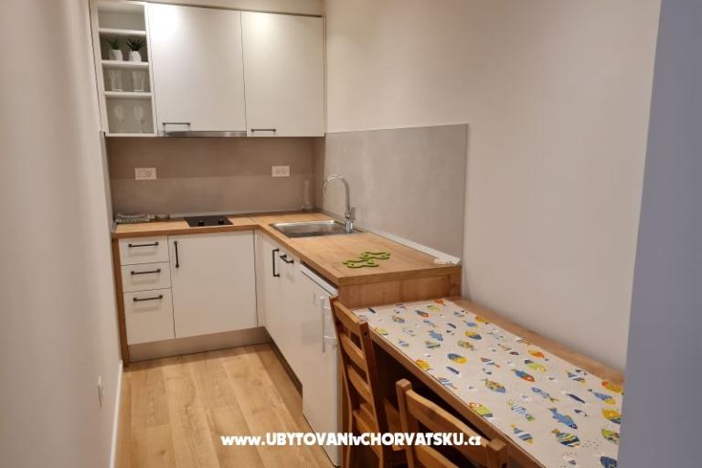 Beachfront Apartmaji Sinajko – foto 12