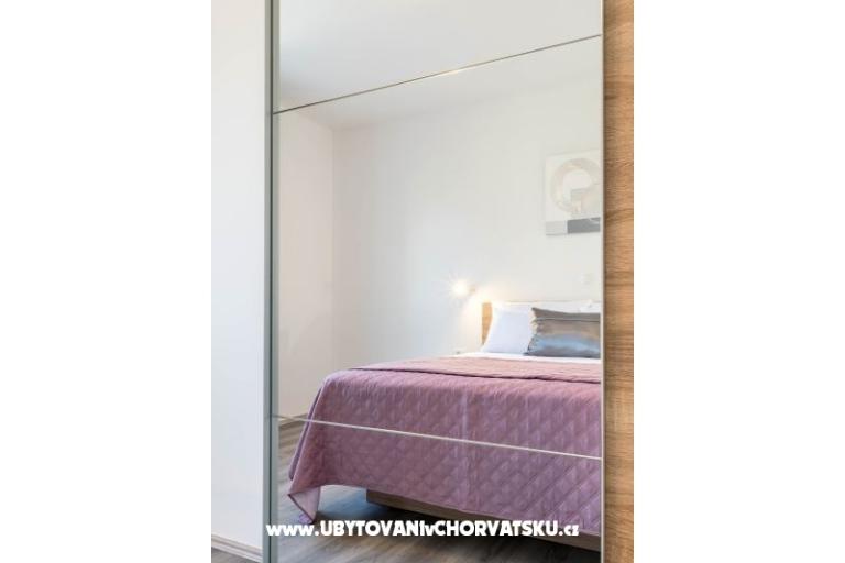 Apartmaji s bazenom Cvita/Podstrana – foto 5