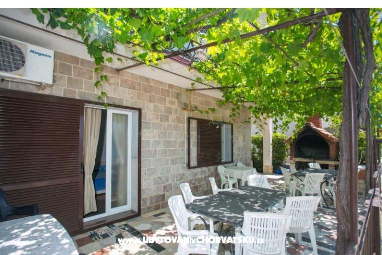 Apartmaji Bakota  – foto 16