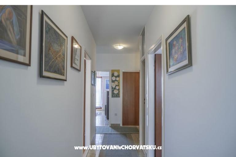 Apartmaji Doris i Iris – foto 29