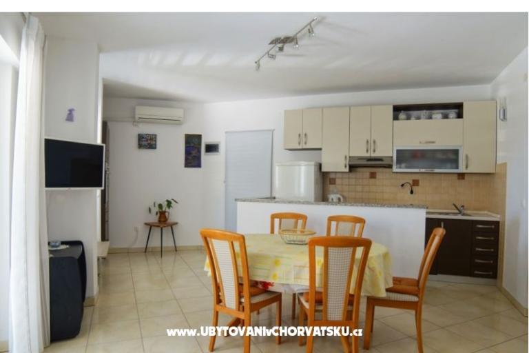 Apartmaji Nena – foto 13
