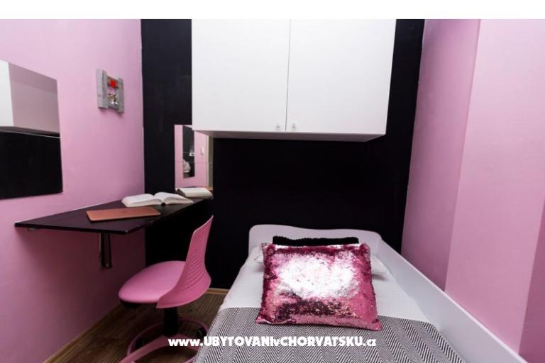 Apartma lux with garden – foto 11
