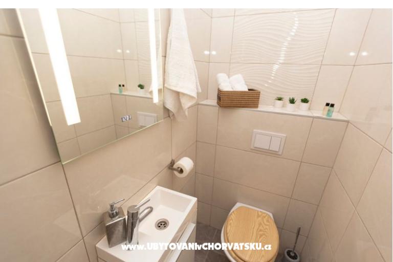 Apartma lux with garden – foto 17