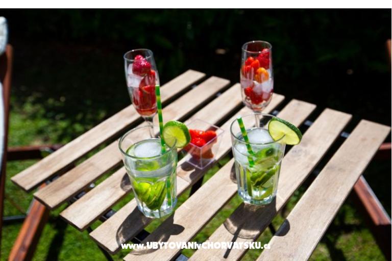 Apartma lux with garden – foto 21